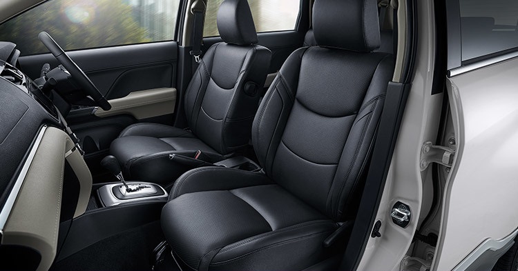 Interior-LeatherSeat